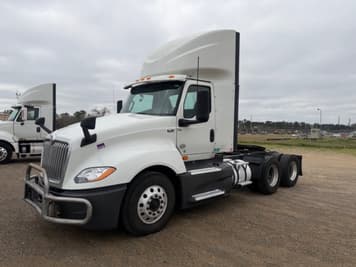 Main image International LT625