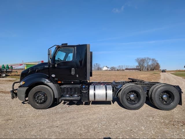 Image of International RH613 equipment image 1