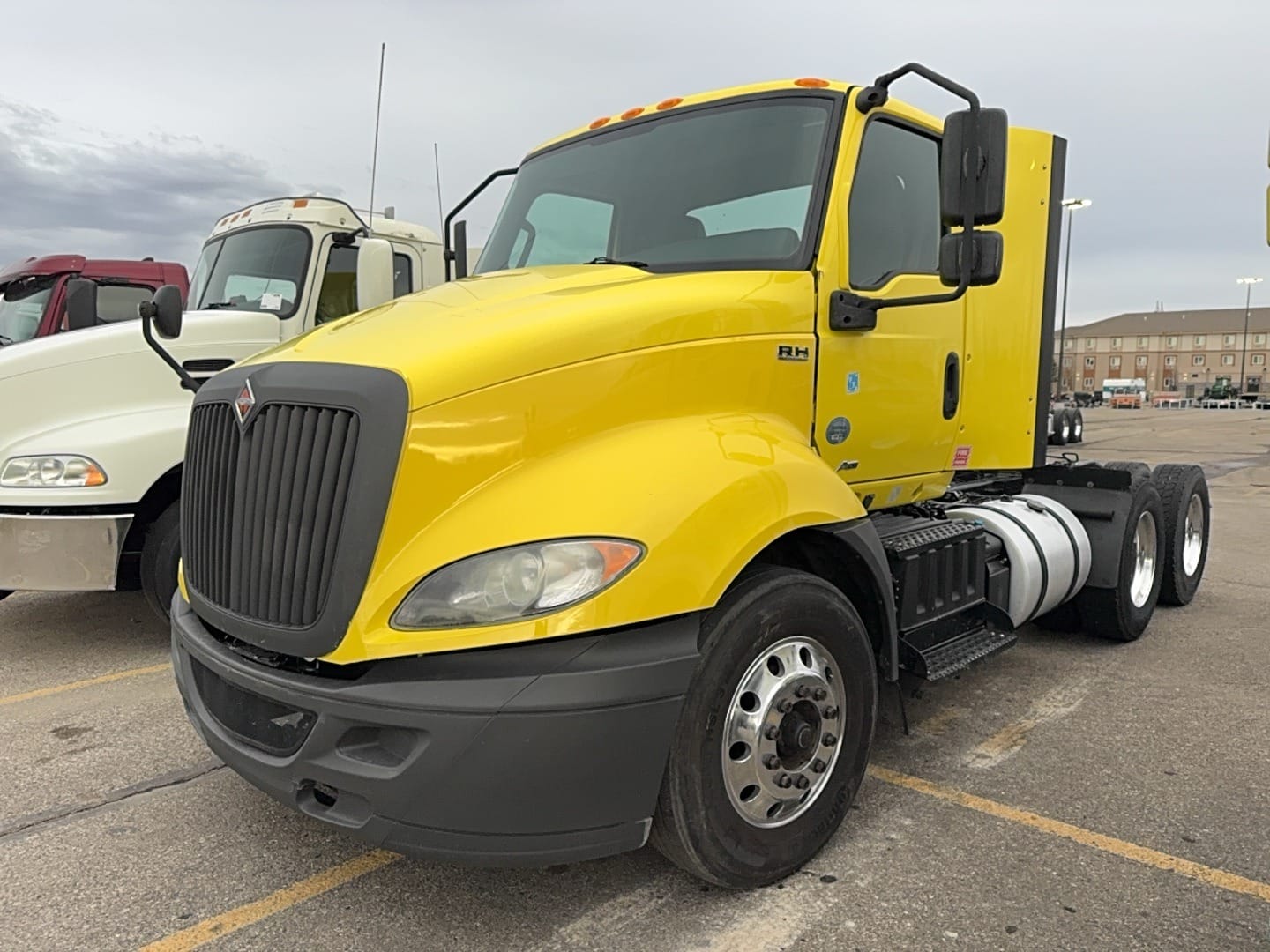 2020 International RH613 Equipment Image0