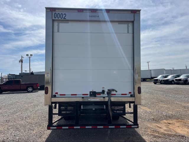 Image of Isuzu NRR equipment image 3