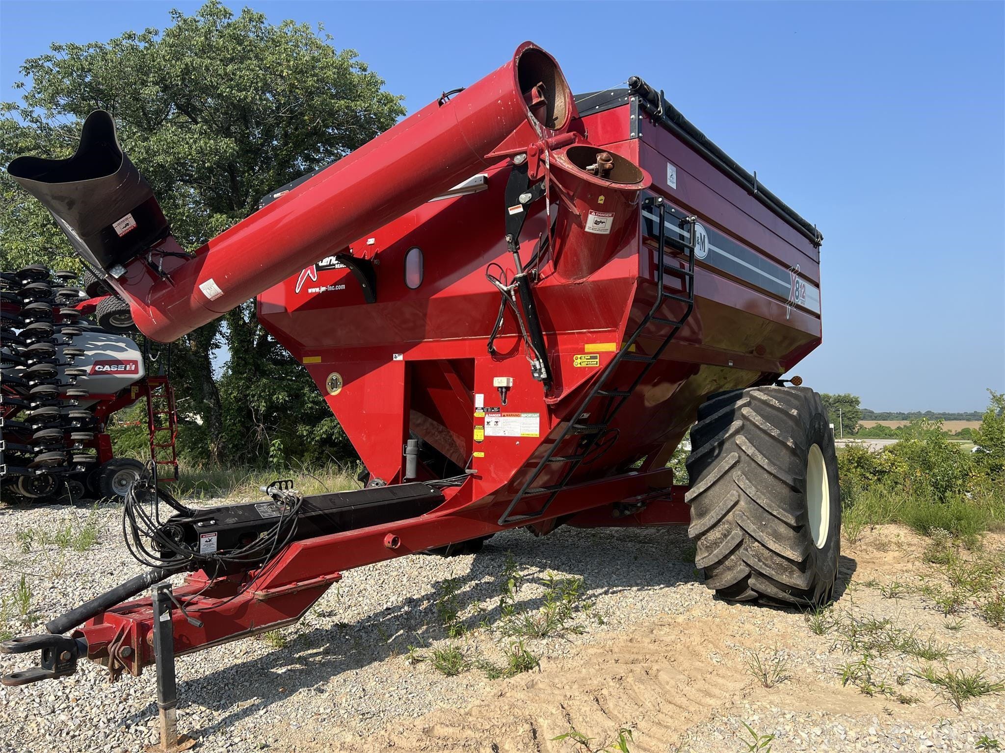 2020 J&M 812-18 Equipment Image0