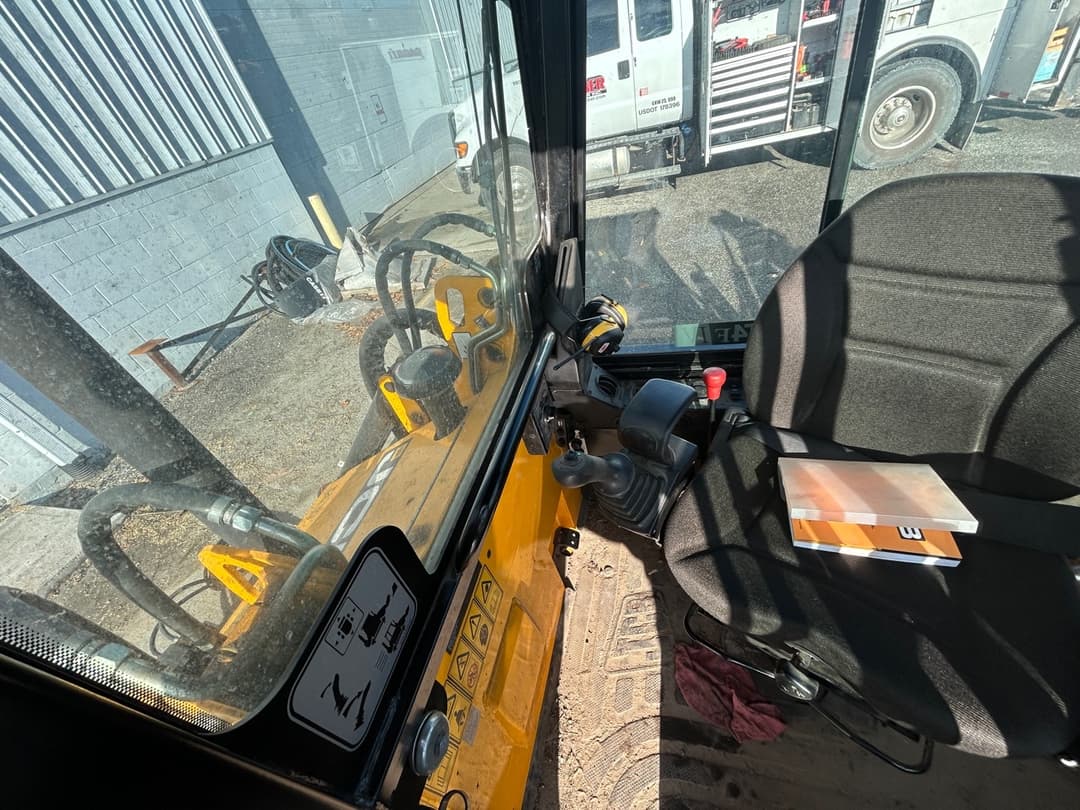 Image of JCB 1CXT Primary image