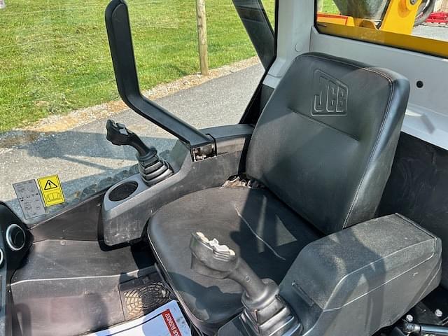 Image of JCB 2TS-7T equipment image 4