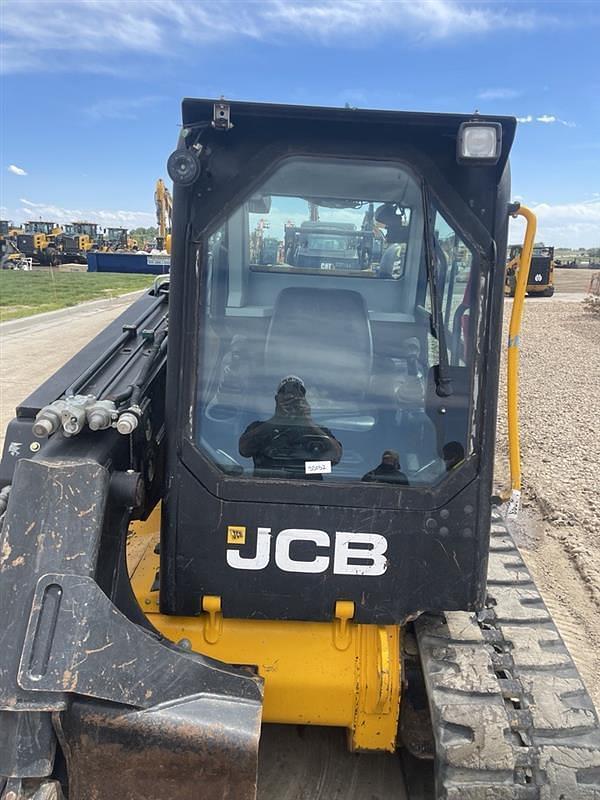 Image of JCB 3TS-8T equipment image 2