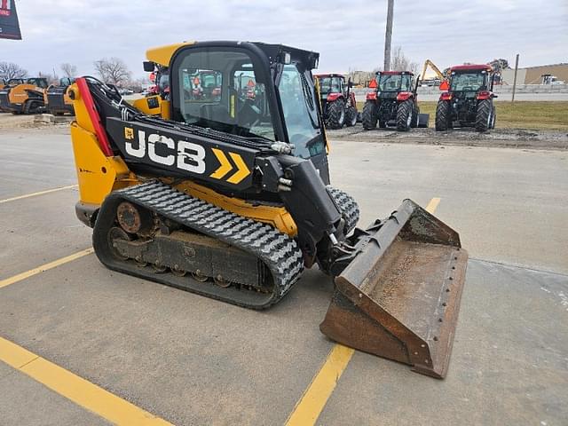 Image of JCB 3TS-8T equipment image 2