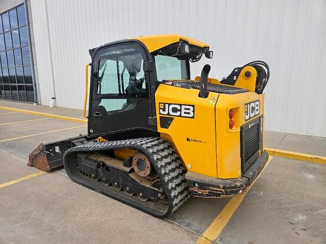 Image of JCB 3TS-8T equipment image 1