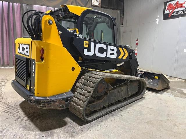 Image of JCB 3TS-8T equipment image 4