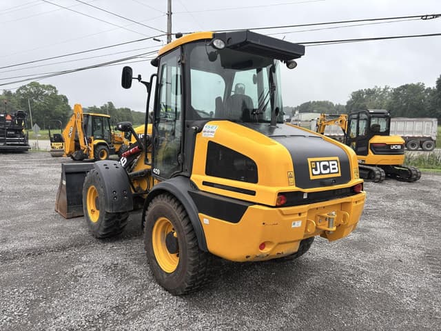 Image of JCB 409 equipment image 4