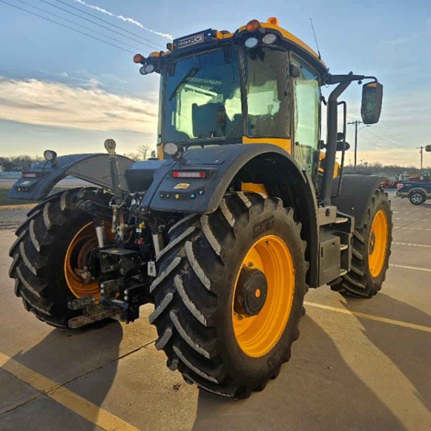 Image of JCB Fastrac 4220 Image 1
