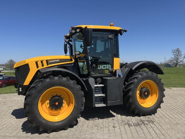 Image of JCB Fastrac 4220 equipment image 1