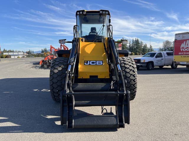 Image of JCB 437 Agri equipment image 2