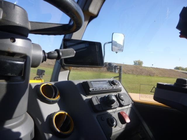 Image of JCB 560-80 Agri Super equipment image 3