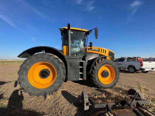 Image of JCB Fastrac 8330 equipment image 4