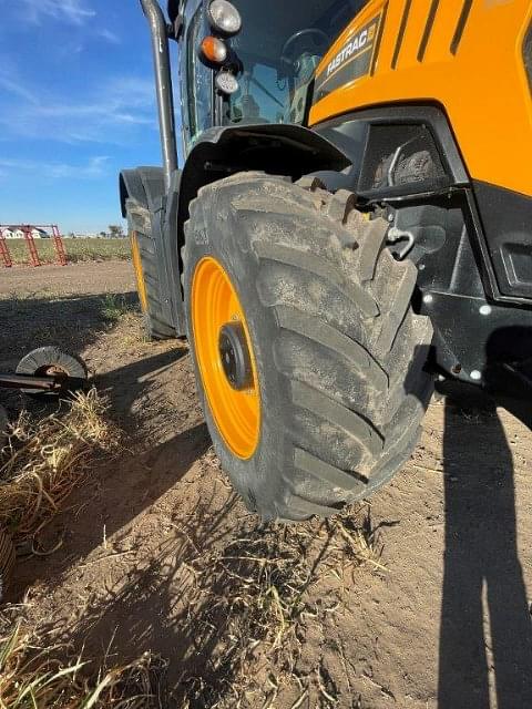 Image of JCB Fastrac 8330 equipment image 1