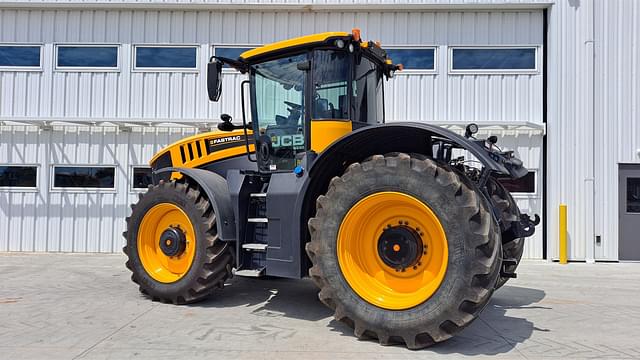 Image of JCB Fastrac 8330 equipment image 3