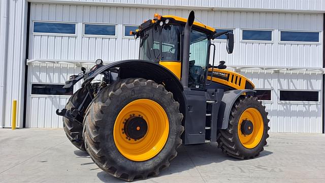 Image of JCB Fastrac 8330 equipment image 4