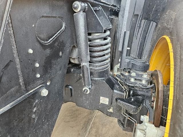 Image of JCB Fastrac 8330 equipment image 1