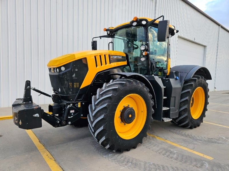 2020 JCB Fastrac 8330 Equipment Image0
