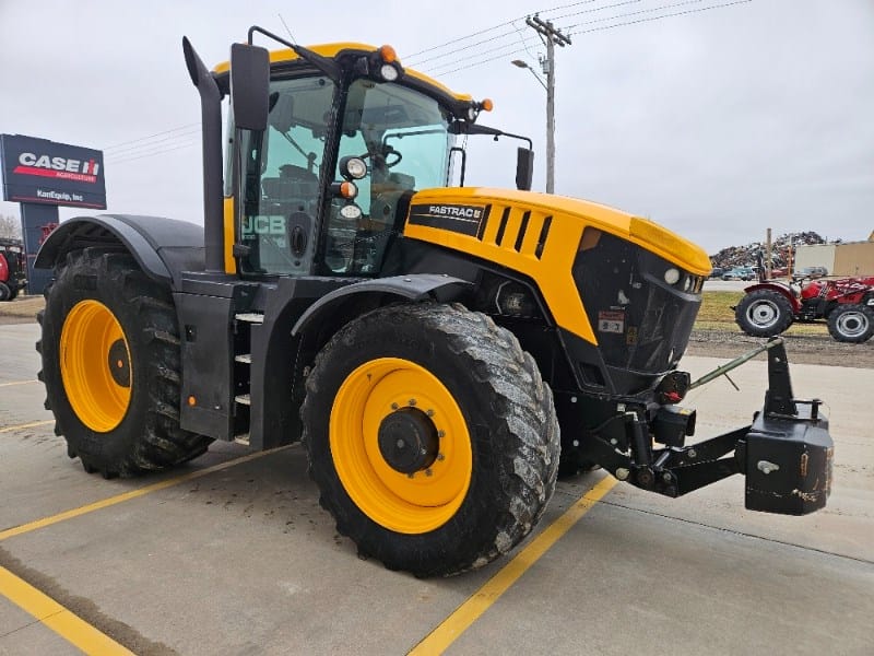 2020 JCB Fastrac 8330 Equipment Image0