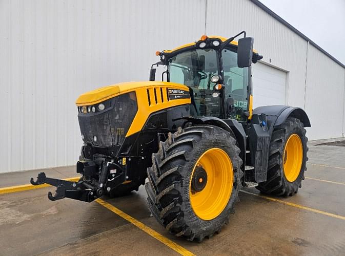 Image of JCB Fastrac 8330 Primary Image