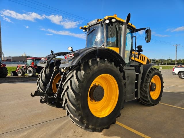 Image of JCB Fastrac 8330 equipment image 3
