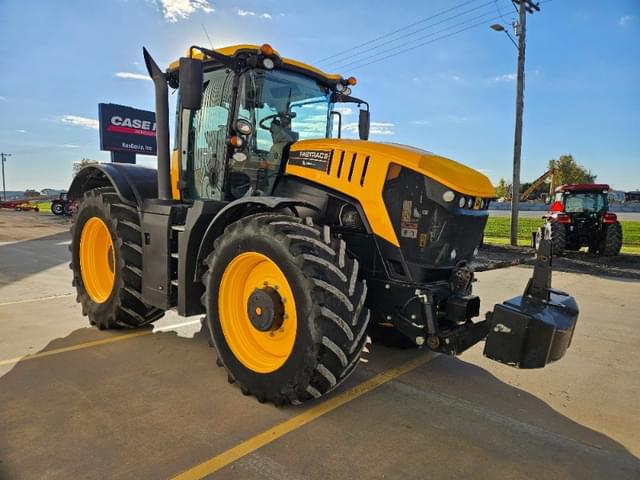 Image of JCB Fastrac 8330 equipment image 2