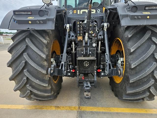 Image of JCB Fastrac 8330 equipment image 3