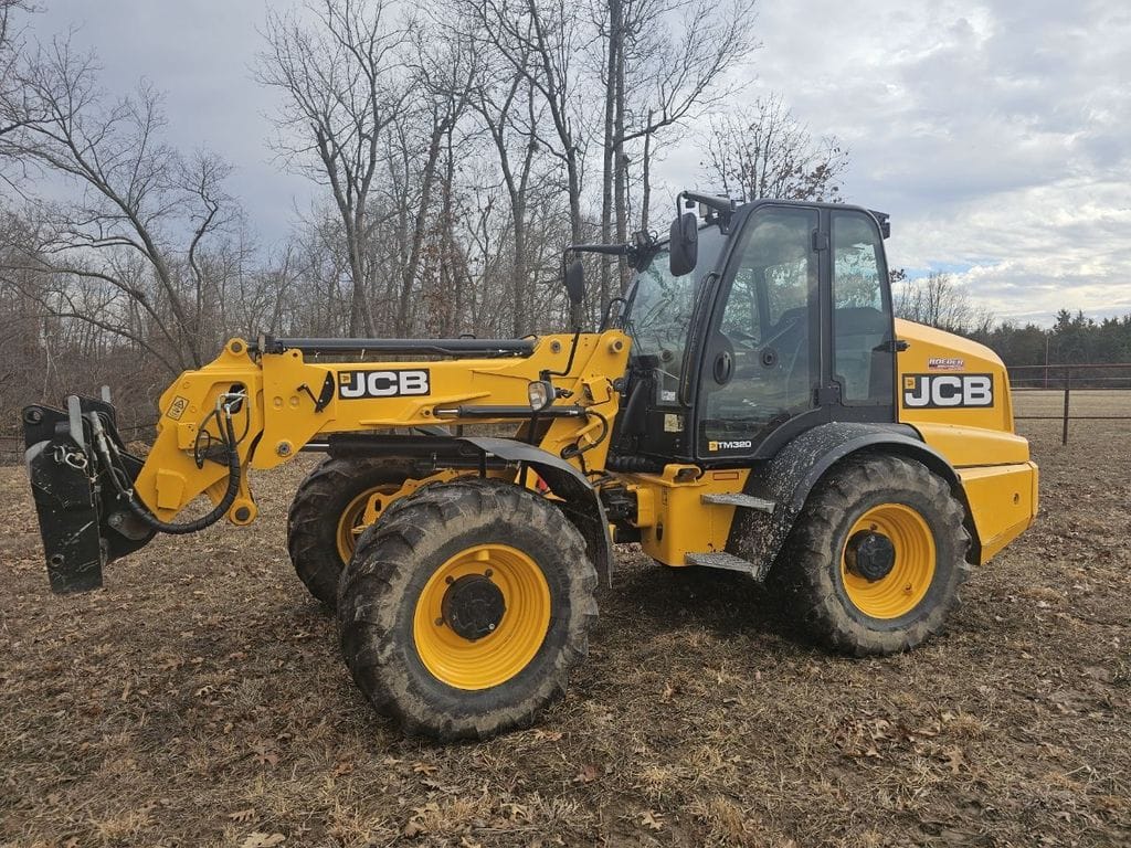 2020 JCB TM320 Equipment Image0
