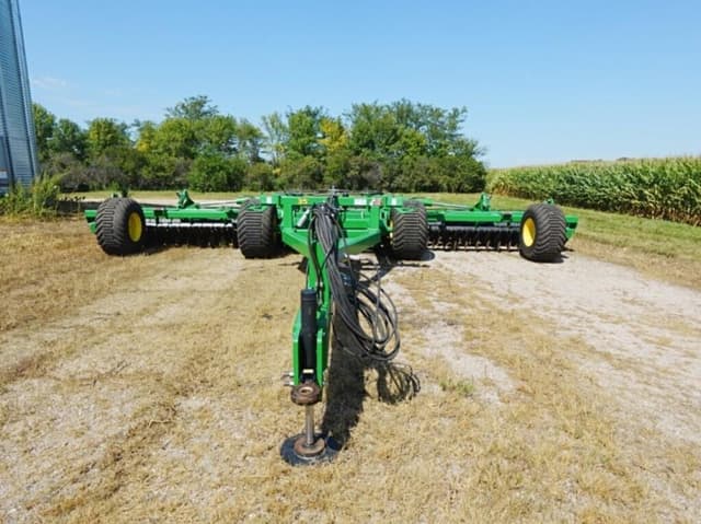 Image of John Deere 2680H equipment image 1