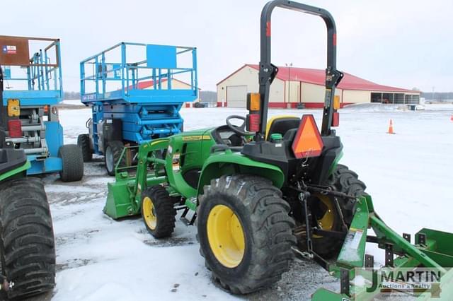 Image of John Deere 3025E equipment image 3