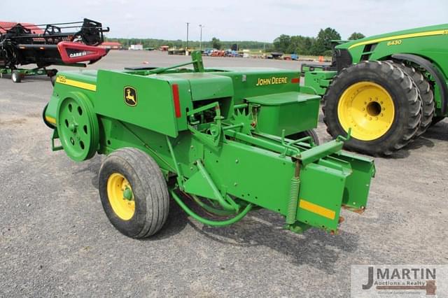 Image of John Deere 328 equipment image 2