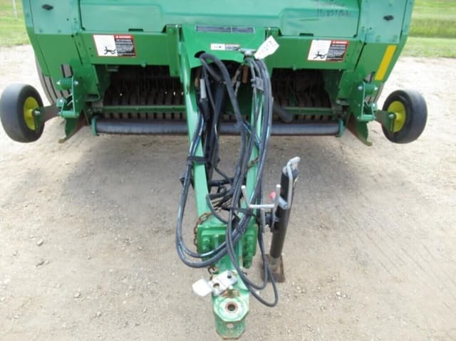Image of John Deere 560M equipment image 4