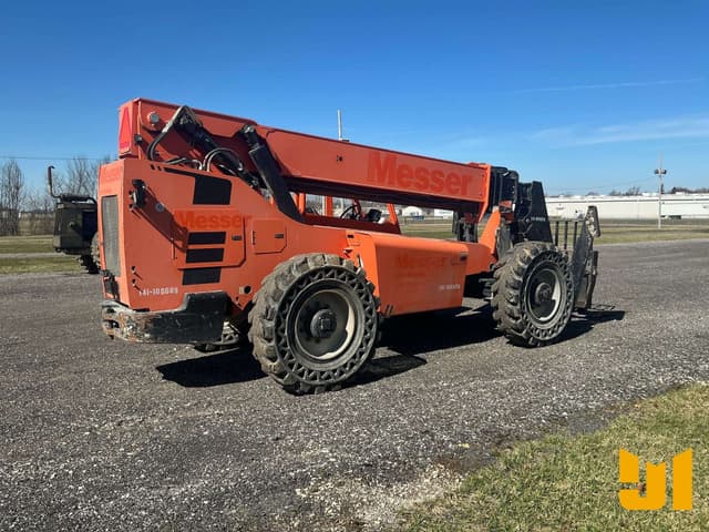 Image of JLG 10054 equipment image 4