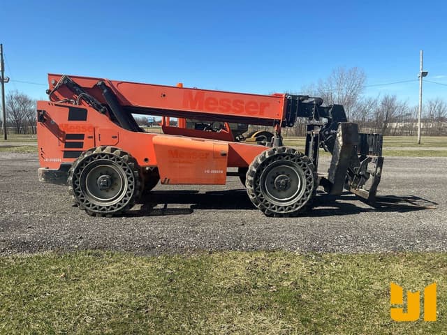 Image of JLG 10054 equipment image 3