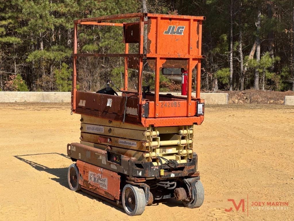 2020 JLG 1932R  Equipment Image0