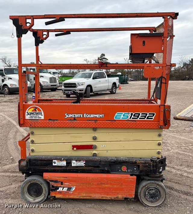 Image of JLG ES1932 equipment image 3