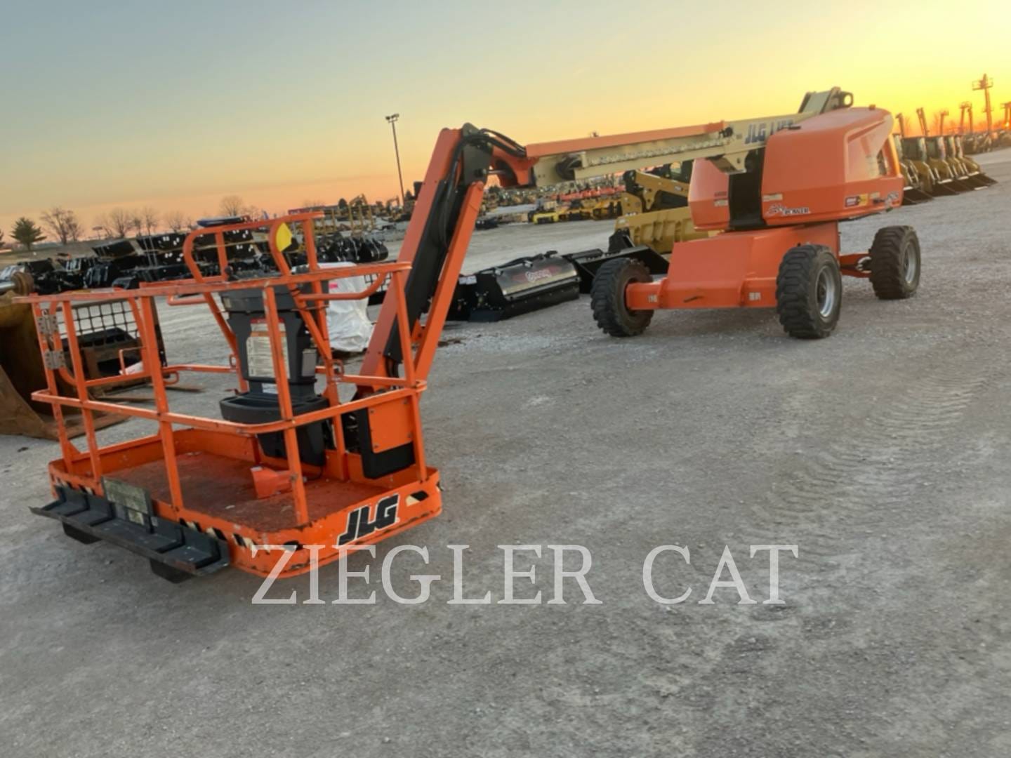 2020 JLG 460SJ Equipment Image0