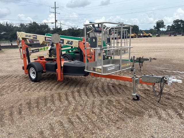 Image of JLG T350 equipment image 1
