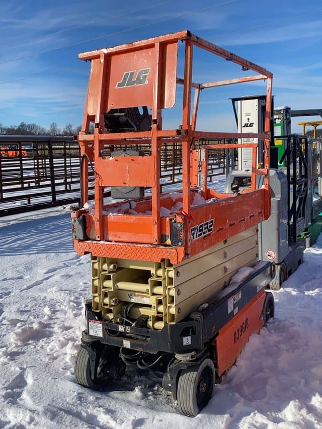 Image of JLG R1932 equipment image 4