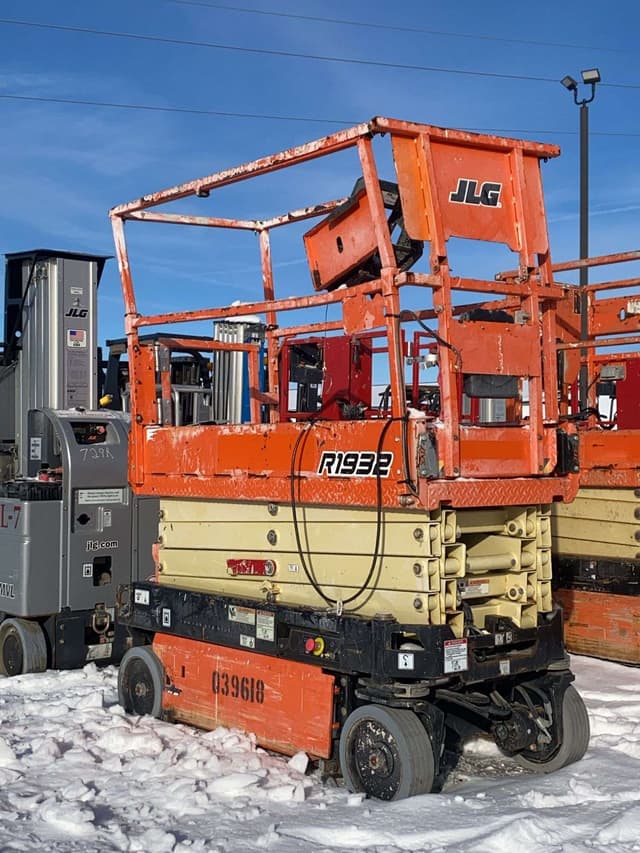 Image of JLG R1932 equipment image 1