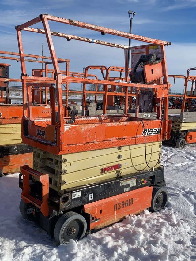 Image of JLG R1932 equipment image 2