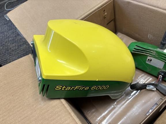 Image of John Deere StarFire 6000 Image 0