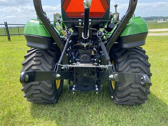Main image John Deere 1023E 5