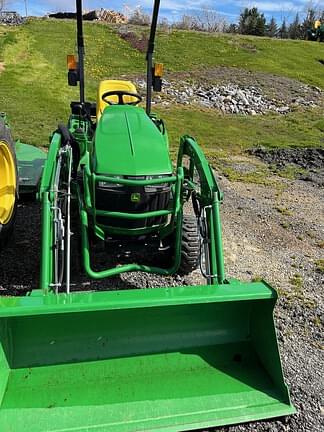 Image of John Deere 1023E equipment image 2