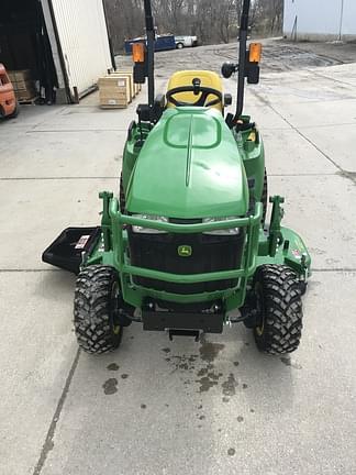 Image of John Deere 1023E equipment image 4