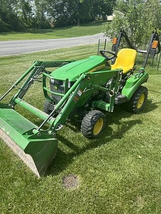 2020 John Deere 1023E Equipment Image0
