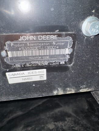 Image of John Deere 1023E equipment image 4