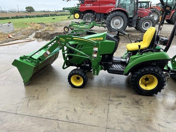 2020 John Deere 1023E Equipment Image0