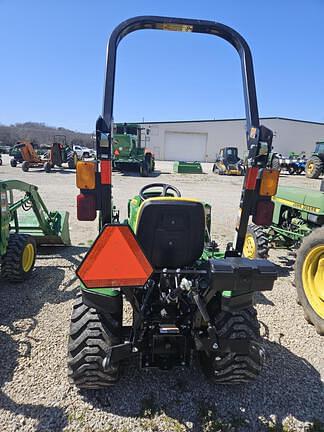 Image of John Deere 1023E equipment image 3