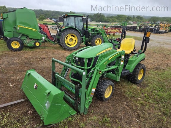 2020 John Deere 1023E Equipment Image0